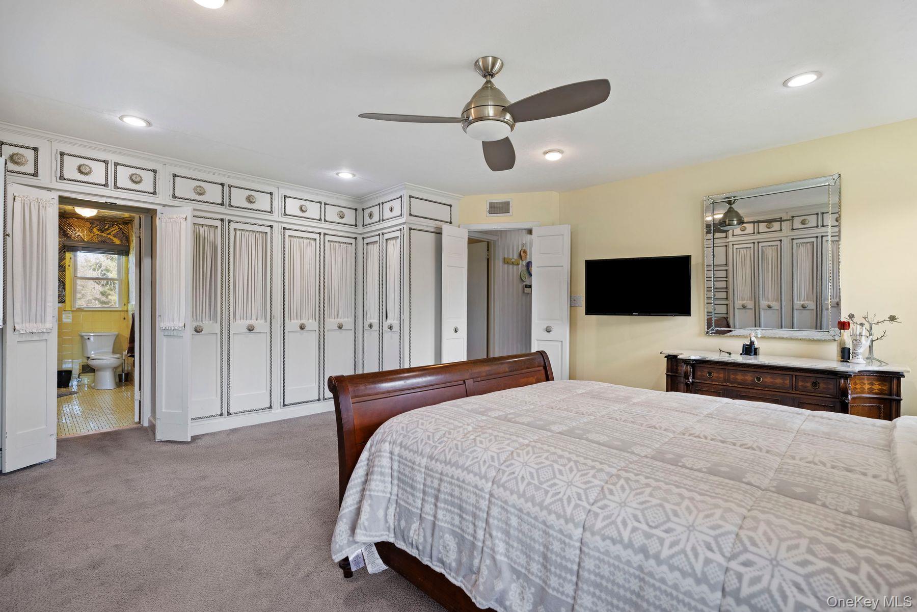 651 Andover Road Valley Cottage, NY 10989 - Photo 34 of 47