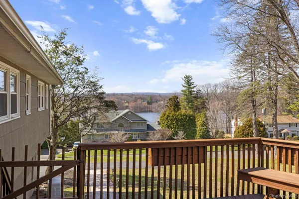 $820,000 | 651 Andover Road, Valley Cottage, NY 10989