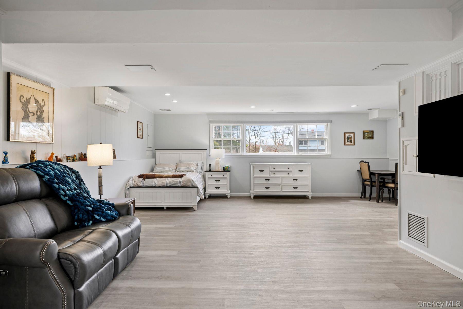 651 Andover Road Valley Cottage, NY 10989 - Photo 6 of 47