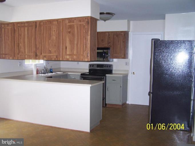 707 Clarks Run Road La Plata, MD 20646 - Photo 4 of 9 Kitchen