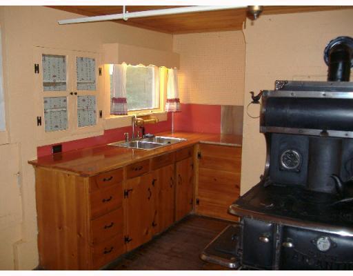 133 Senator Black Road West Baldwin, ME 04091 - Photo 7 of 15 Kitchen.