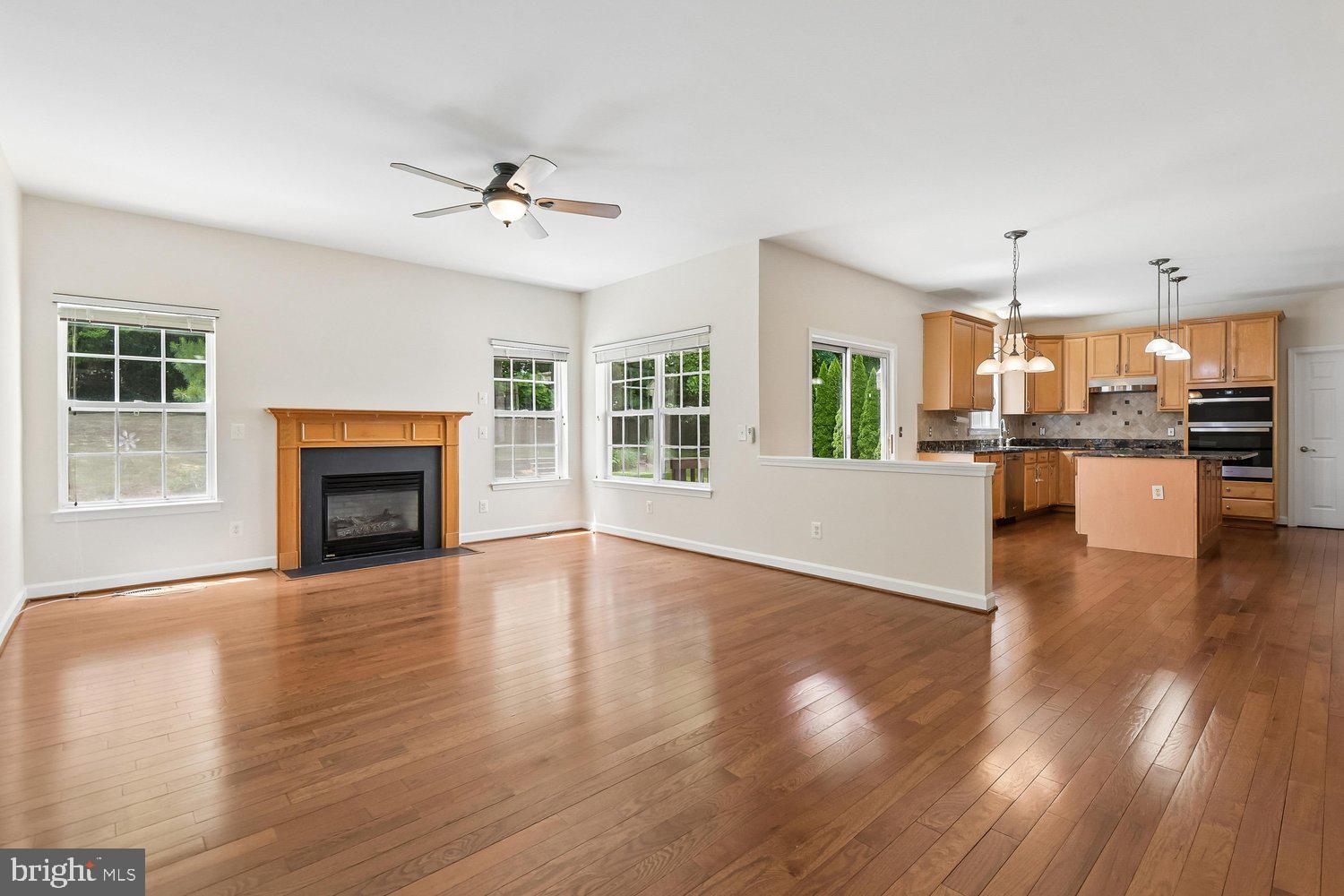 3225 Homewood Road Davidsonville, MD 21035 - Photo 6 of 39 Family Room