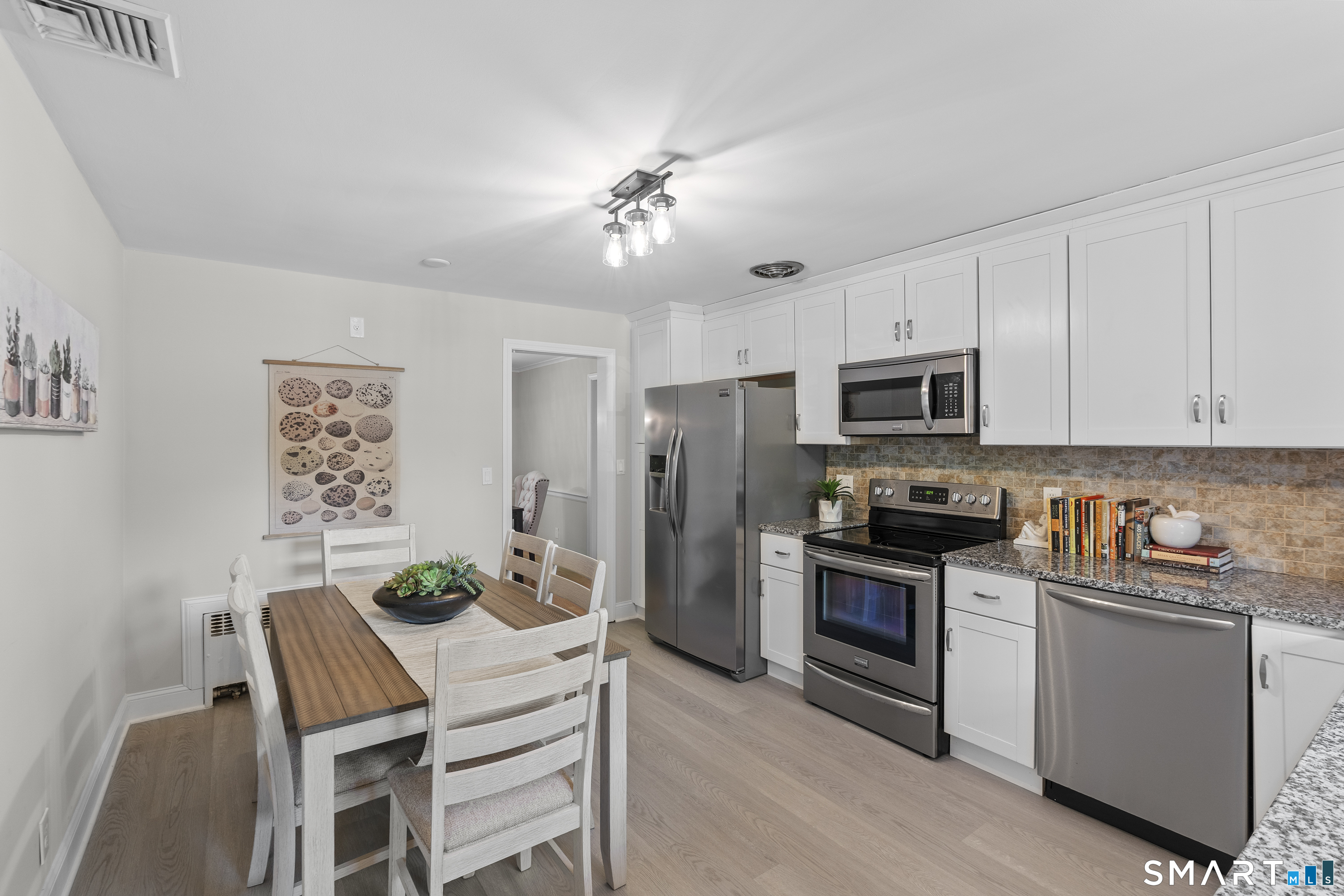 25 Miamis Road West Hartford, CT 06117 - Photo 17 of 38