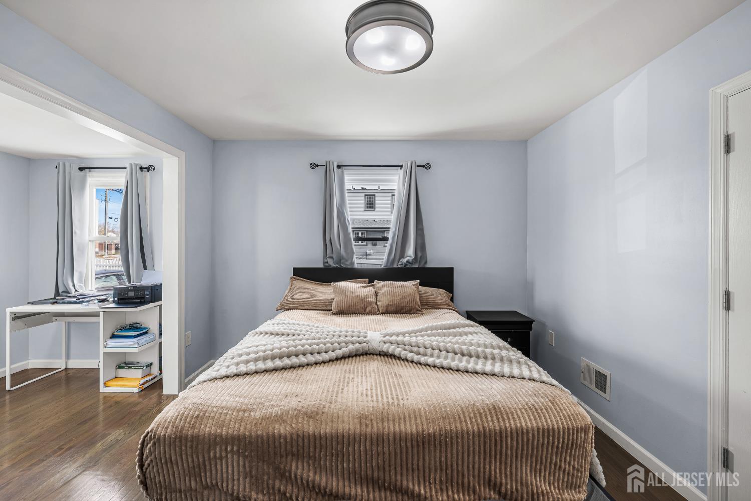 490 Florida Grove Road Perth Amboy, NJ 08861 - Photo 13 of 50