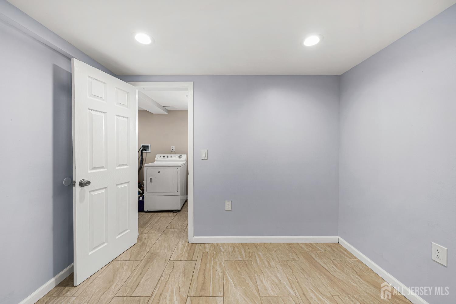 490 Florida Grove Road Perth Amboy, NJ 08861 - Photo 19 of 50