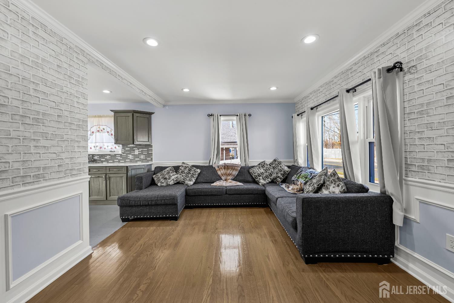 490 Florida Grove Road Perth Amboy, NJ 08861 - Photo 2 of 50