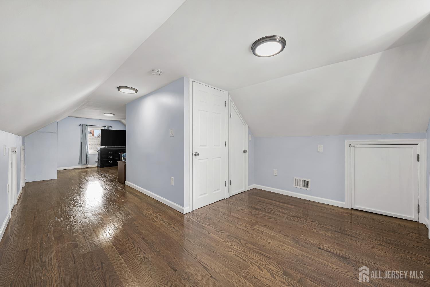 490 Florida Grove Road Perth Amboy, NJ 08861 - Photo 21 of 50