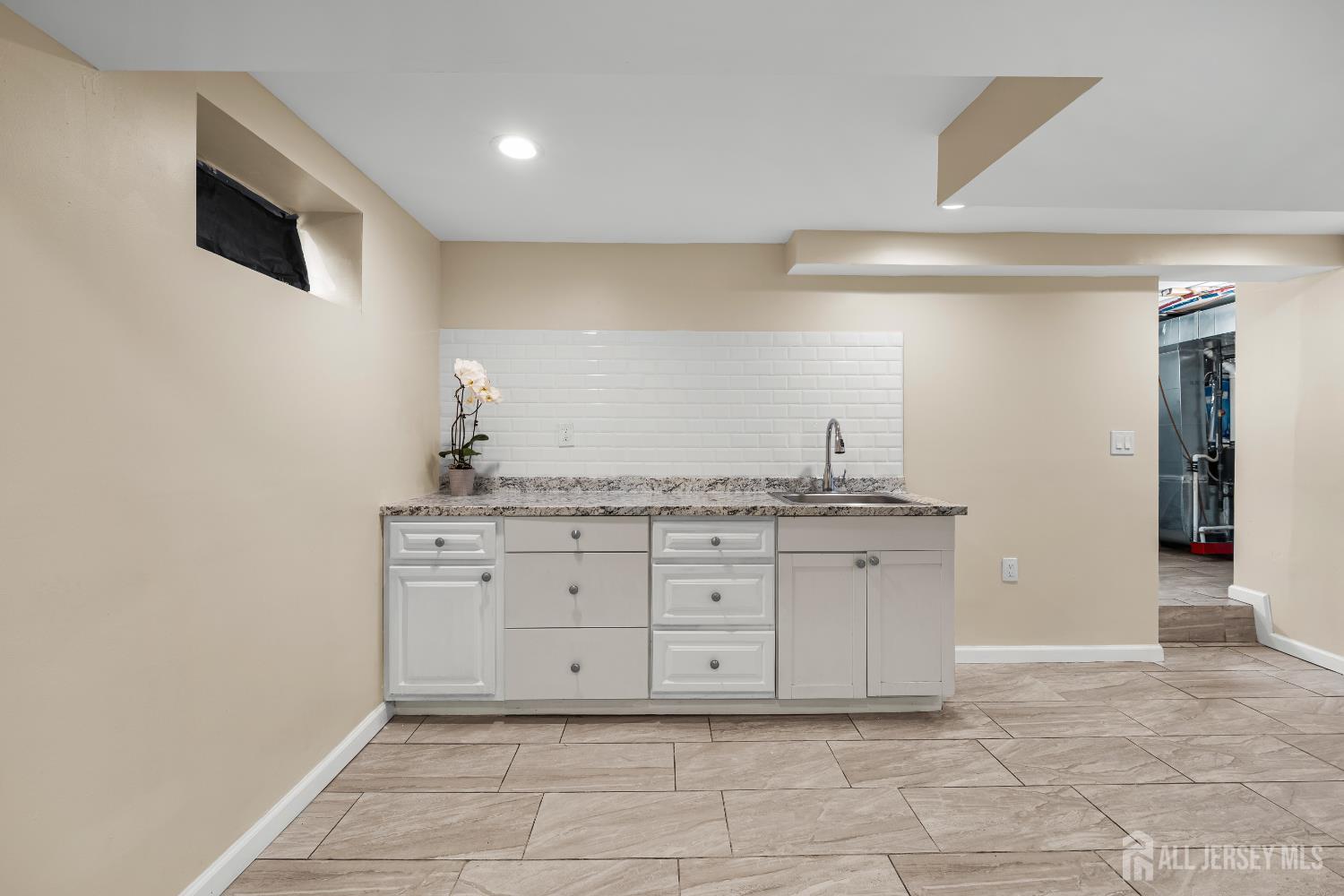 490 Florida Grove Road Perth Amboy, NJ 08861 - Photo 26 of 50