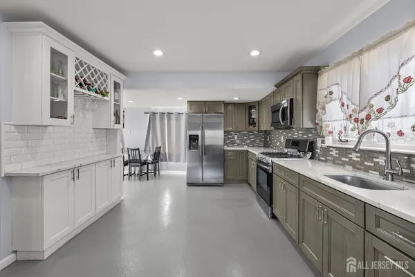 $549,900 | 490 Florida Grove Road, Perth Amboy, NJ 08861