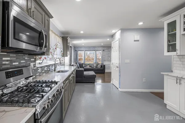 $549,900 | 490 Florida Grove Road, Perth Amboy, NJ 08861