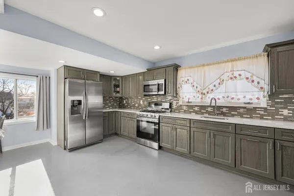 $549,900 | 490 Florida Grove Road, Perth Amboy, NJ 08861