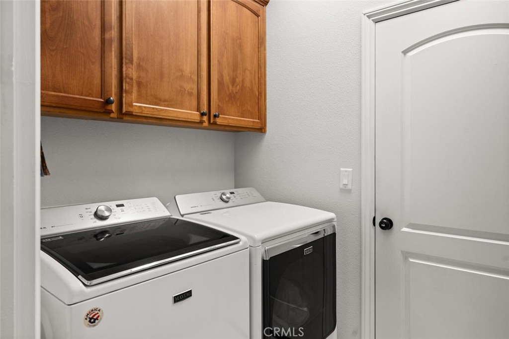 2816 Levi Lane Chico, CA 95973 - Photo 25 of 35 a utility room with dryer and washer
