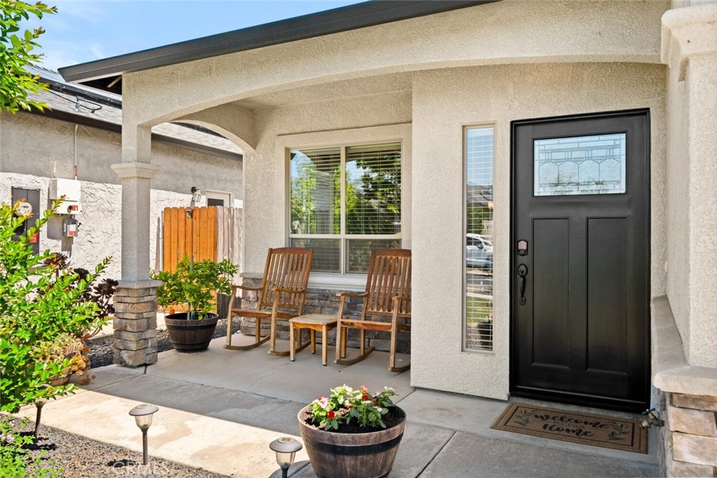 2816 Levi Lane Chico, CA 95973 - Photo 3 of 35 a house view with a seating space