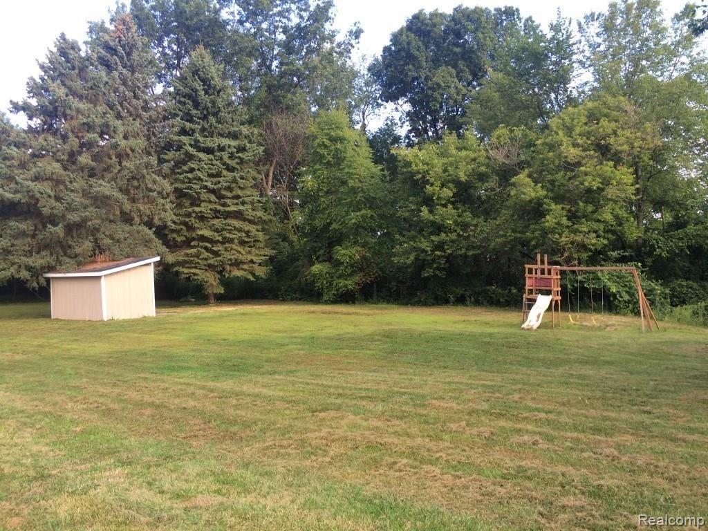 251 East Coon Lake Road Howell, MI 48843 - Photo 37 of 37