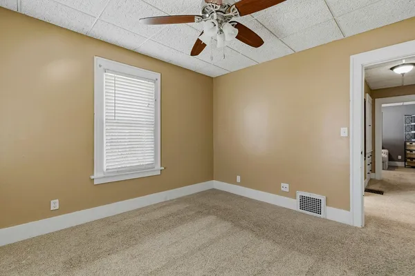 $193,700 | 1734 North Howell Street, Davenport, IA 52804