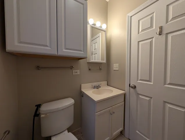 $1,700 | 6812 North Wayne Avenue, Unit 3C, Chicago, IL 60626