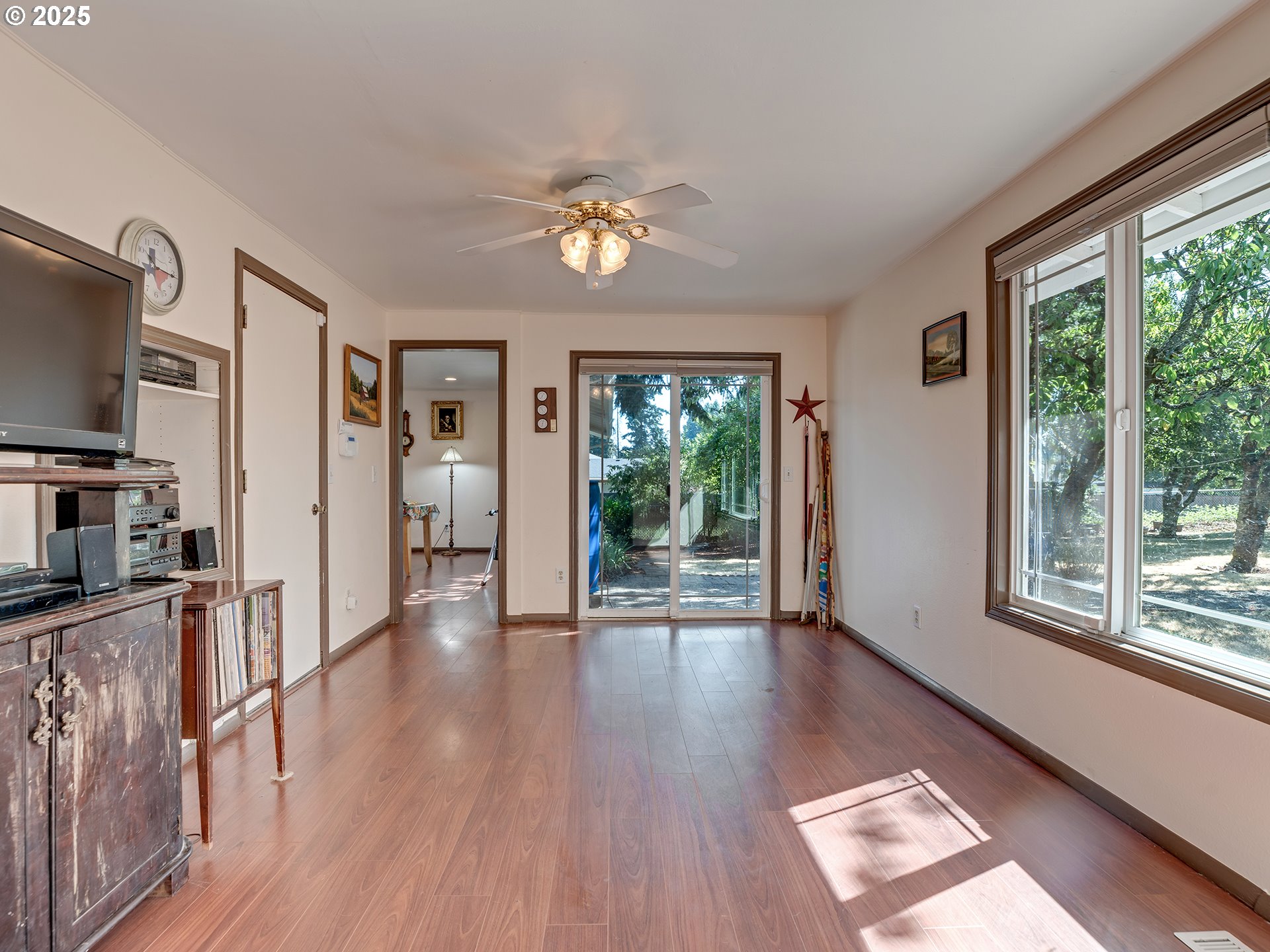 19600 South South End Road Oregon City, OR 97045 - Photo 20 of 42 Sun Room
