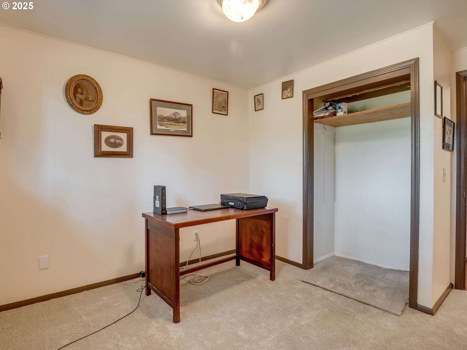 19600 South South End Road Oregon City, OR 97045 - Photo 26 of 42 Bedroom