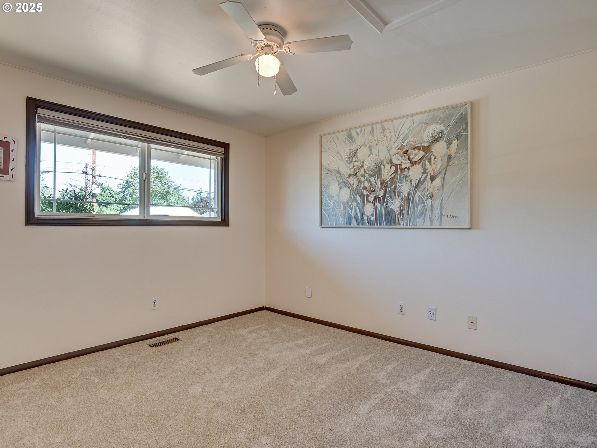 19600 South South End Road Oregon City, OR 97045 - Photo 27 of 42 Bedroom