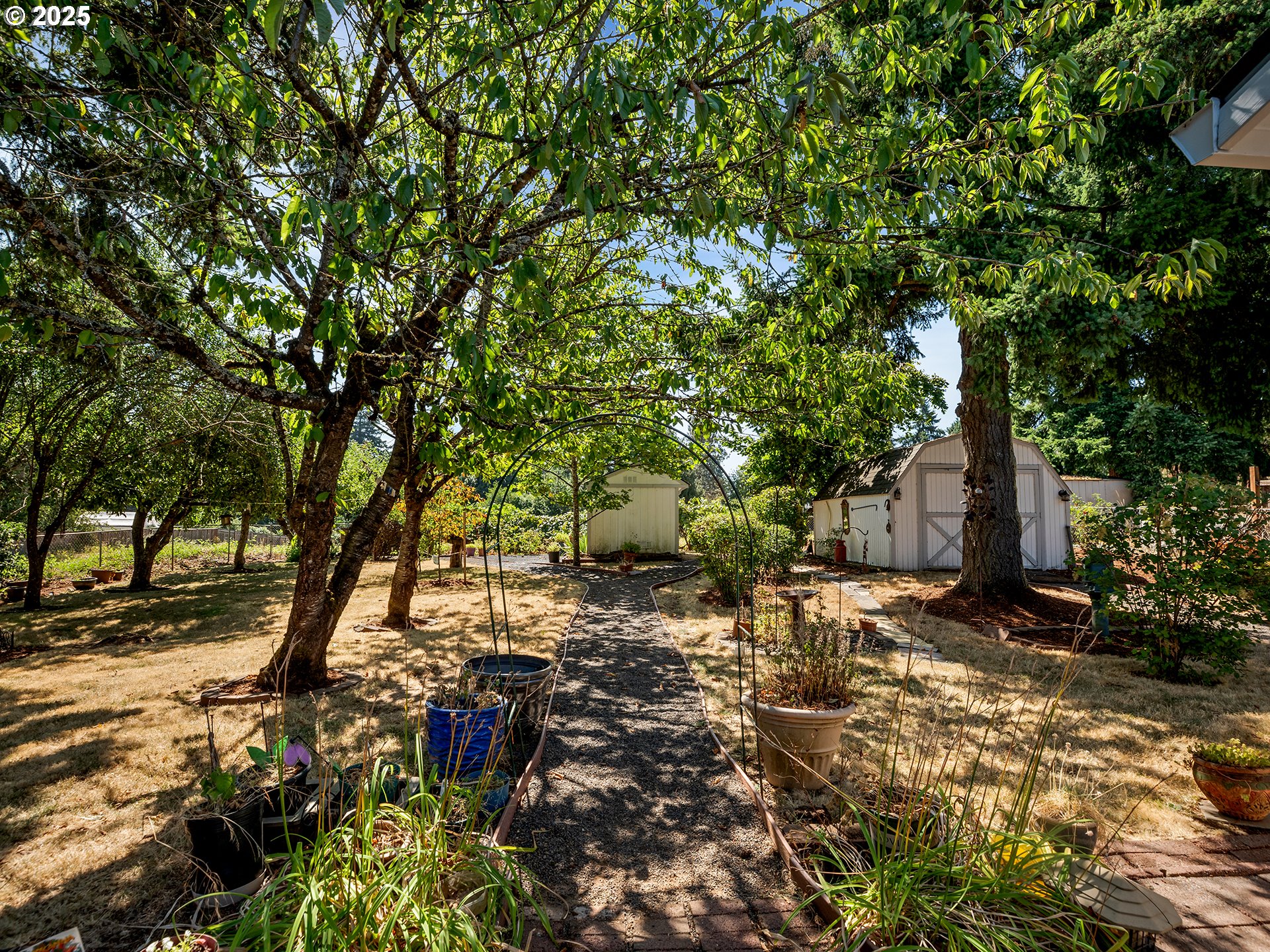 19600 South South End Road Oregon City, OR 97045 - Photo 41 of 42 Backyard