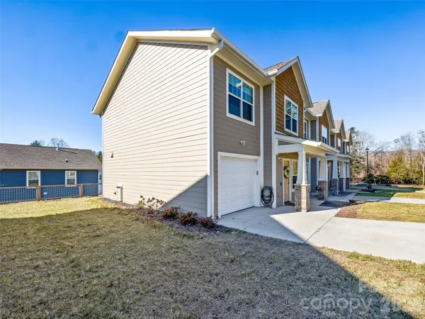 $325,000 | 1214 Pauline Trail Drive, Arden, NC 28704