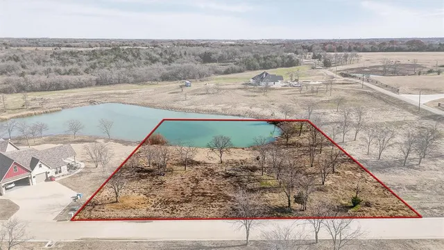 $135,000 | 65 Red Bird Lane, Bells, TX 75414