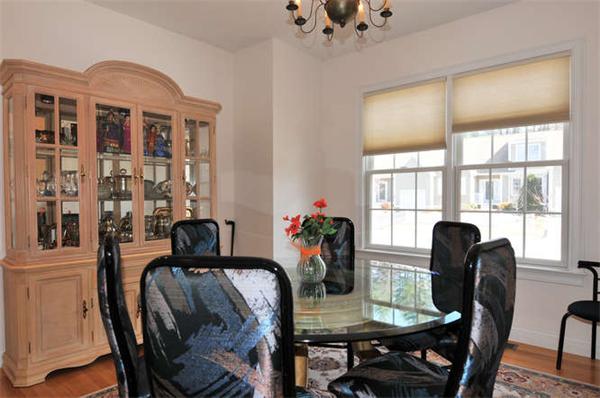 27 Sandstone Road, Unit 27 Westford, MA 01886 - Photo 5 of 26 Gallery Image 5