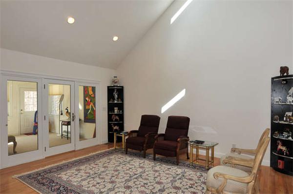 27 Sandstone Road, Unit 27 Westford, MA 01886 - Photo 8 of 26 Gallery Image 8