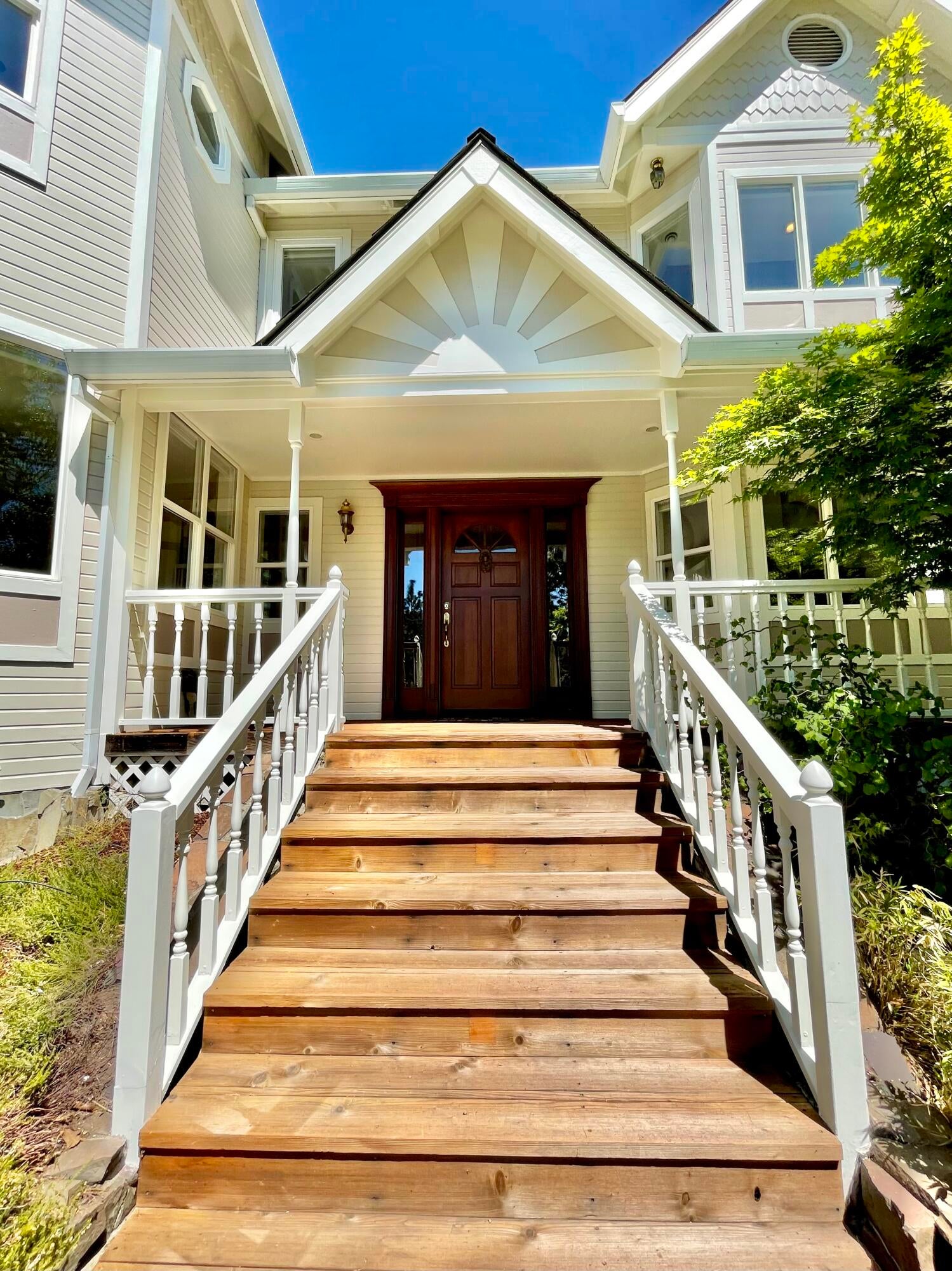 3110 Anderson Creek Road Talent, OR 97540 - Photo 40 of 58 Main stairs