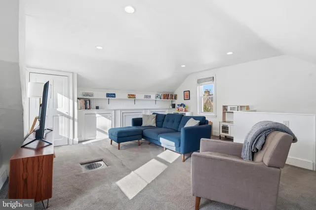 $765,000 | 212 Benezet Street, Philadelphia, PA 19118