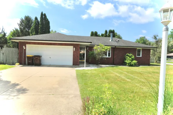 $258,000 | 6300 Weathervane Lane, Machesney Park, IL 61115