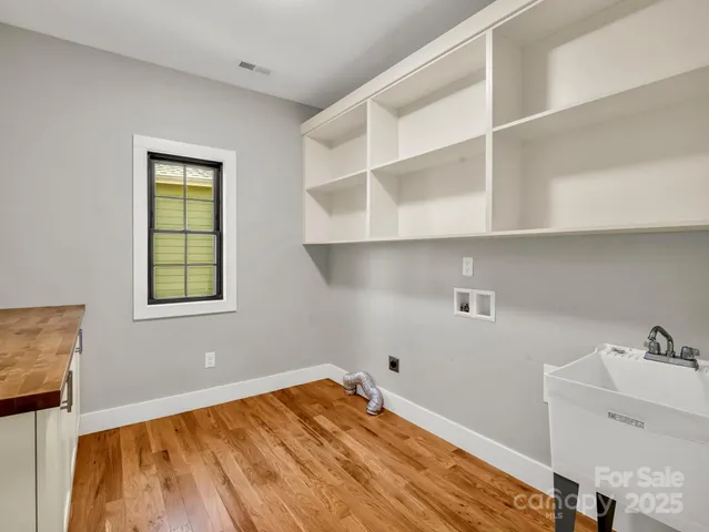 $449,900 | 309 Sassafras Court, Lenoir, NC 28645