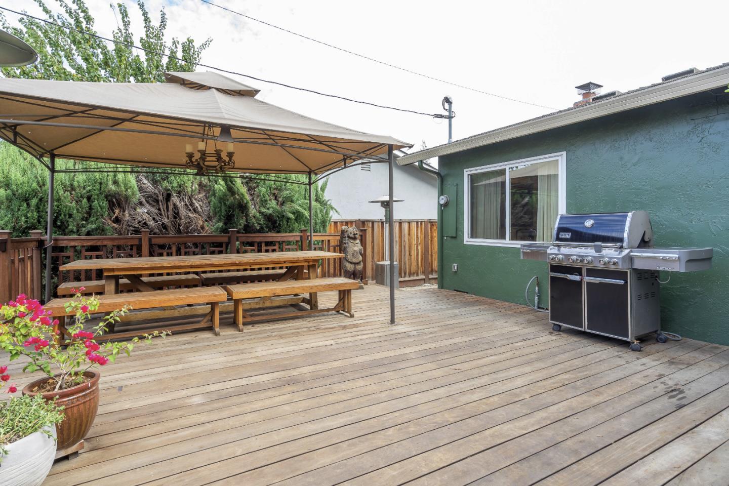 2841 Pruneridge Avenue Santa Clara, CA 95051 - Photo 52 of 53 a roof deck with a table and chairs