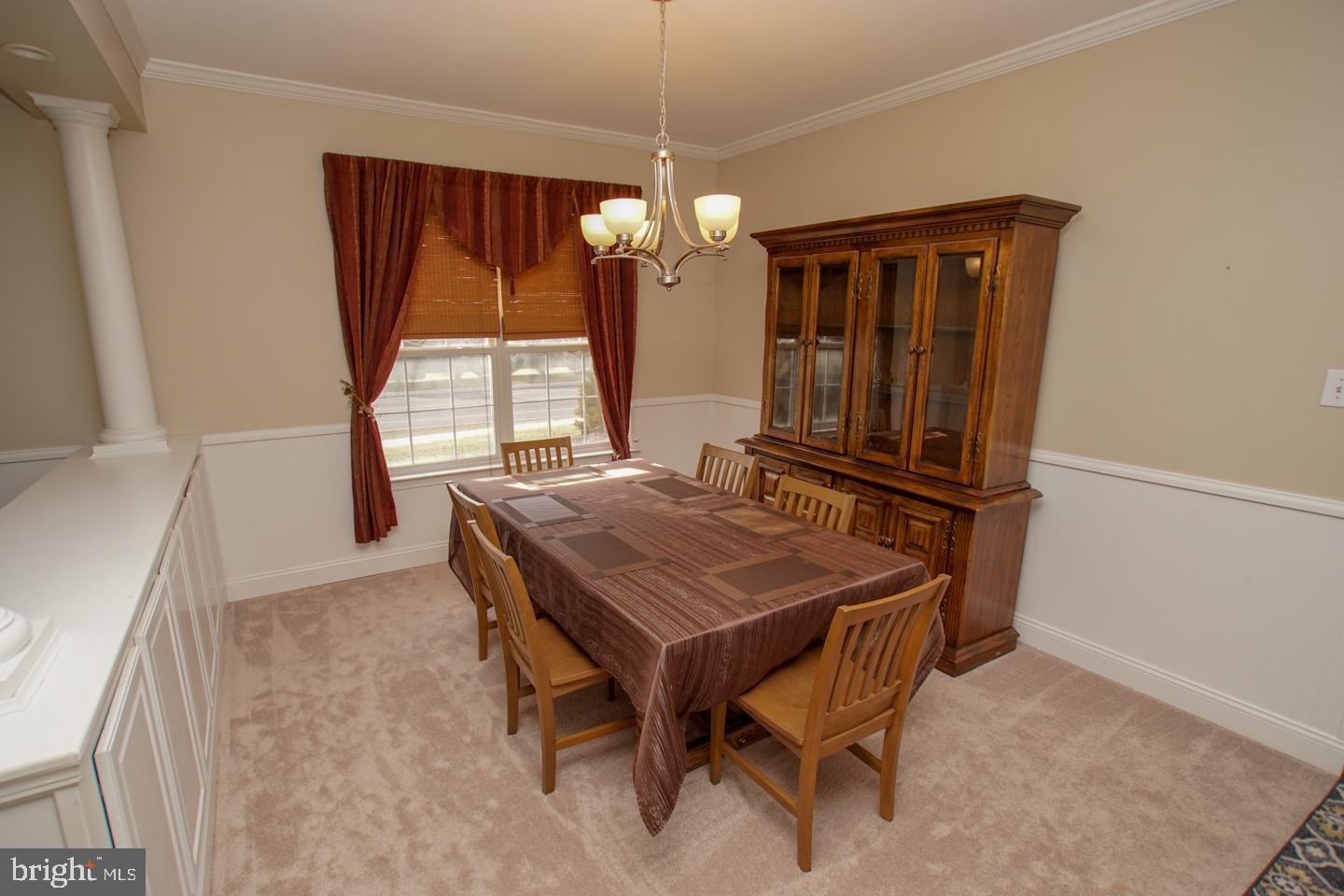 142 Raleigh Road Schwenksville, PA 19473 - Photo 10 of 36 Dining Room