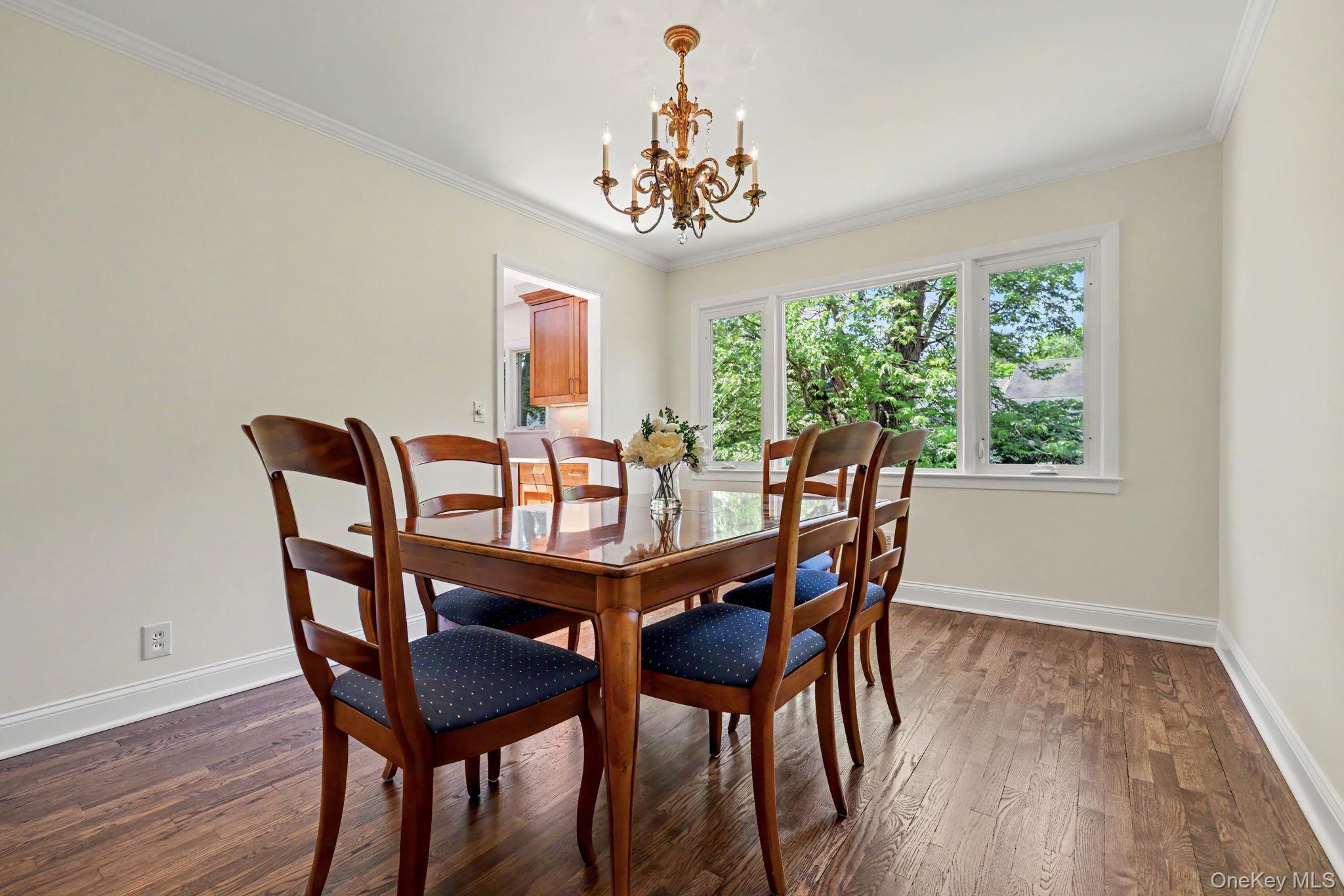 38 Aspen Road New Rochelle, NY 10804 - Photo 8 of 25