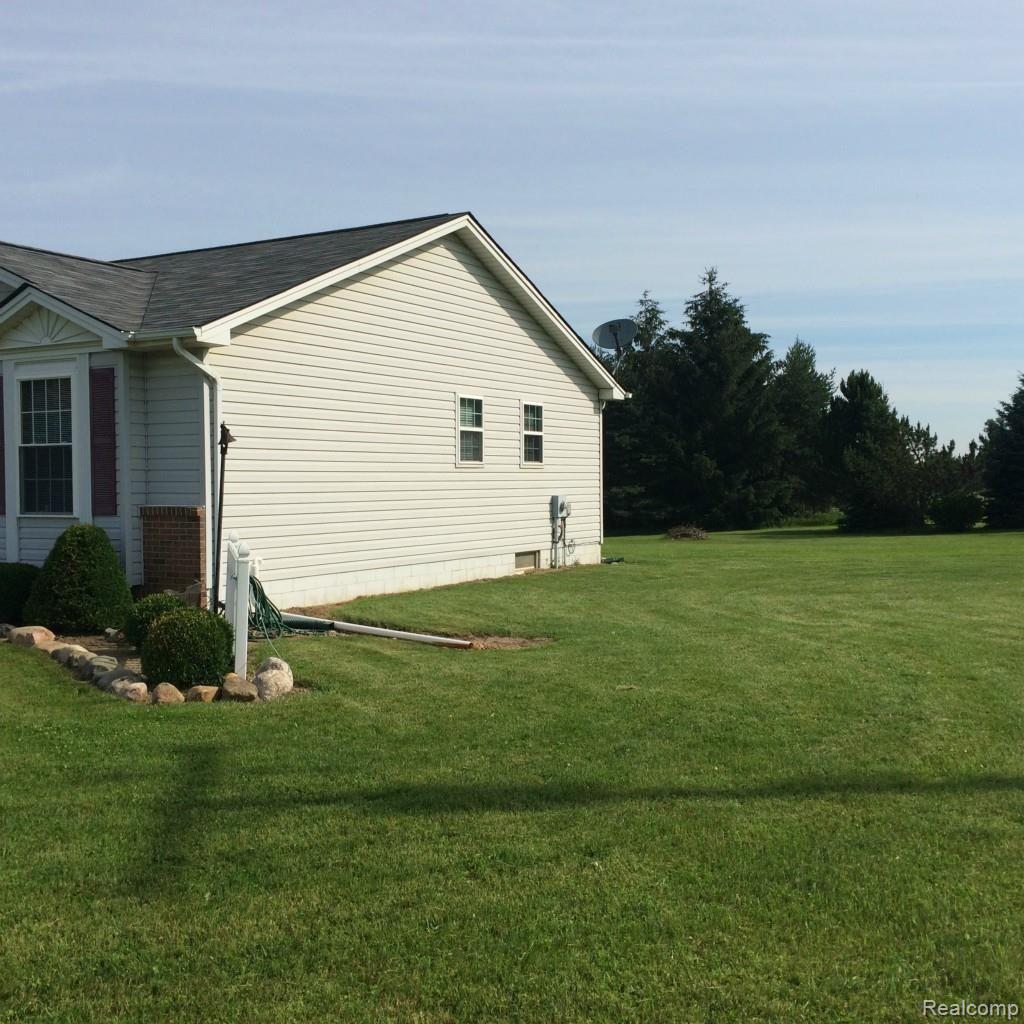 6769 Webster Road Imlay City, MI 48444 - Photo 2 of 20 IMG_0324.jpg