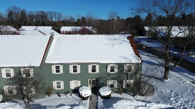 $295,000 | 46 Twin Oaks Terrace, South Burlington, VT 05403