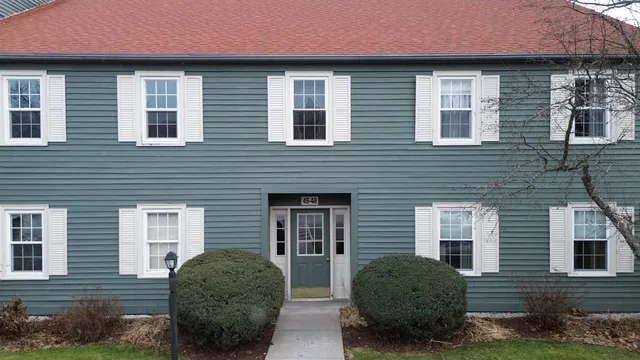 $295,000 | 46 Twin Oaks Terrace, South Burlington, VT 05403