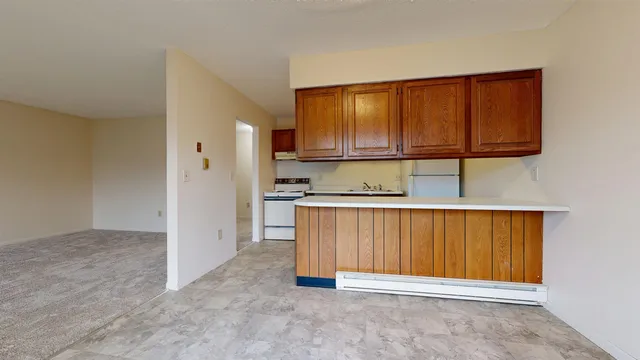 $295,000 | 46 Twin Oaks Terrace, South Burlington, VT 05403