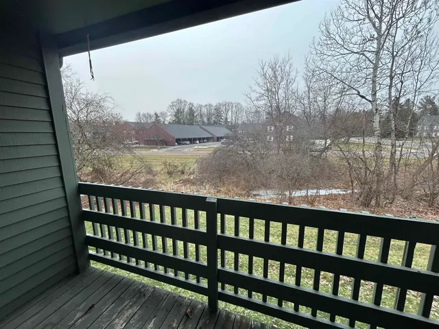 $295,000 | 46 Twin Oaks Terrace, South Burlington, VT 05403