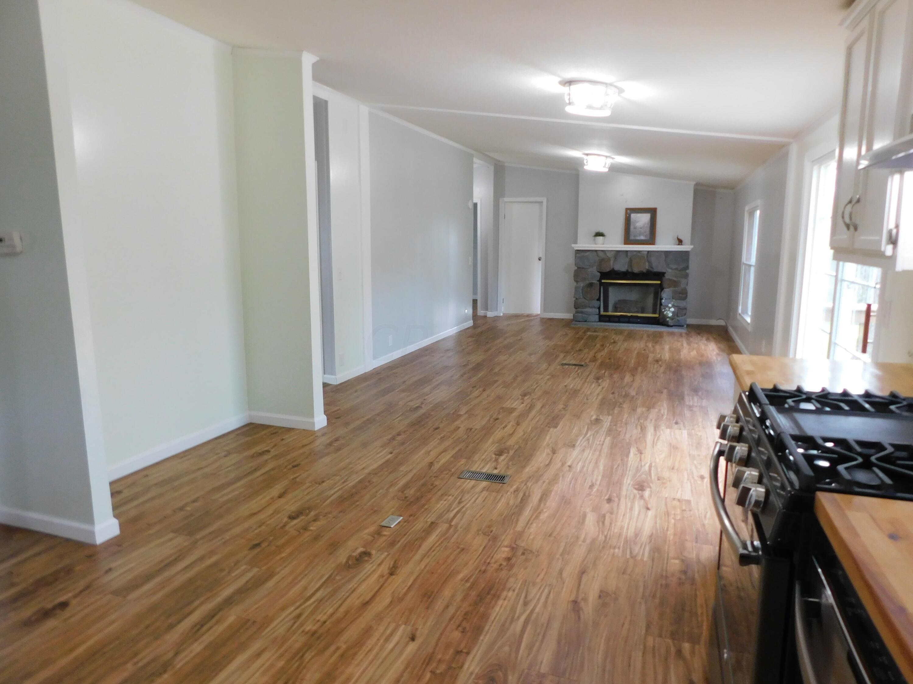 4711 Walnut Road, Unit LOT H8 Buckeye Lake, OH 43008 - Photo 12 of 42 View of Kitchen featuring an alcove