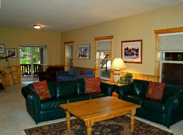 14585 Tyrol Road Truckee, CA 96161 - Photo 7 of 9 Gallery Image 7