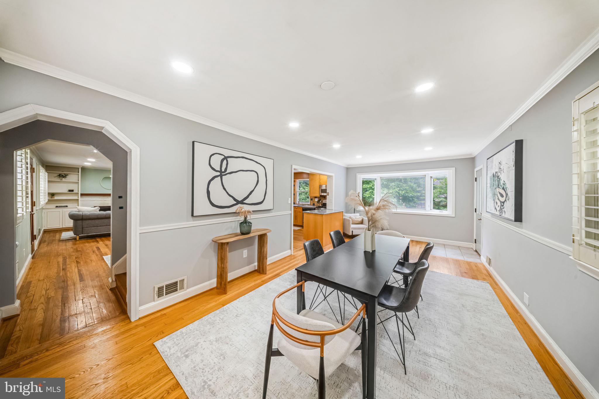 9920 Capitol View Avenue Silver Spring, MD 20910 - Photo 5 of 45