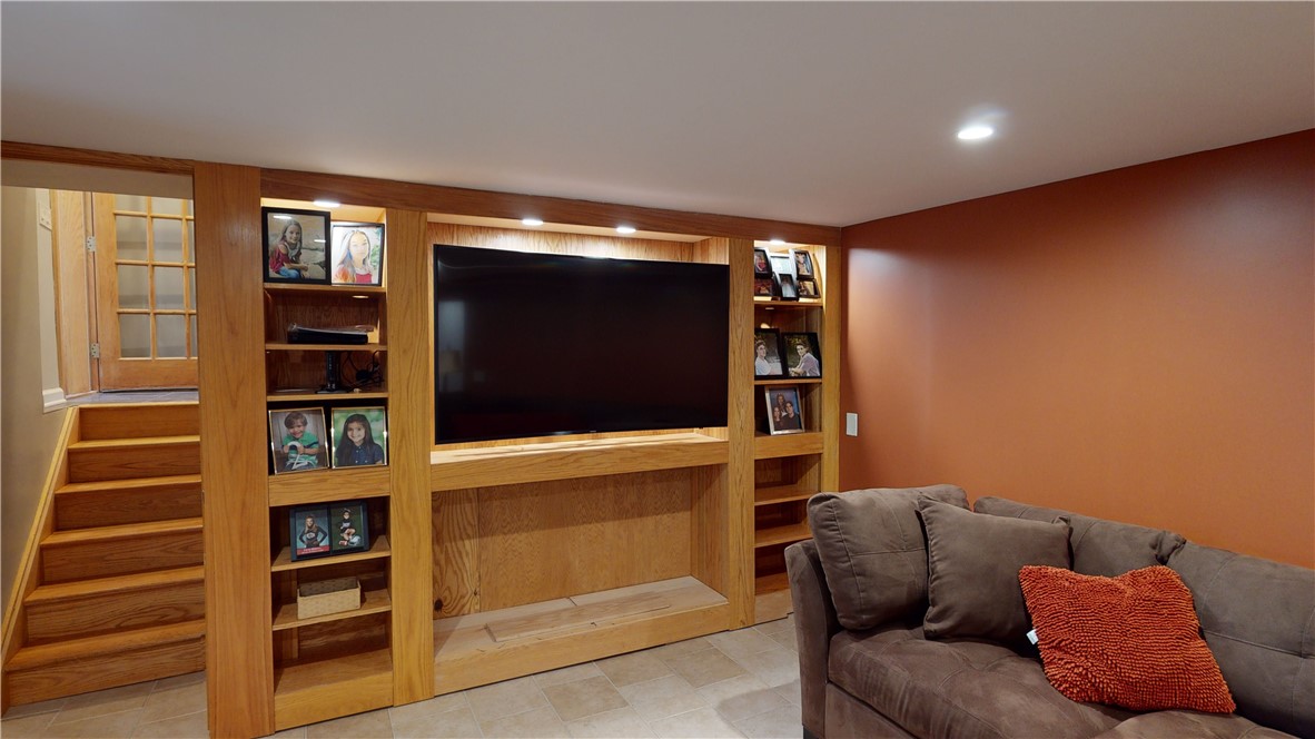 107 Heritage Circle Greece, NY 14615 - Photo 39 of 49