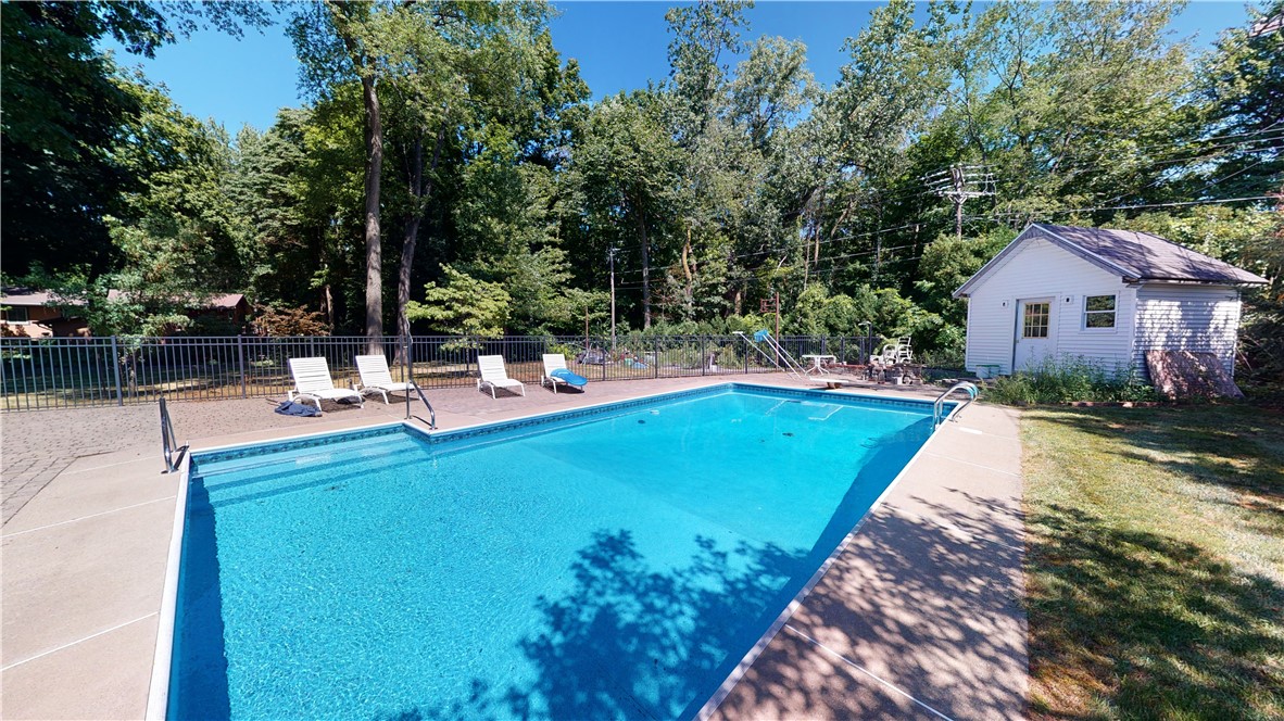 107 Heritage Circle Greece, NY 14615 - Photo 44 of 49