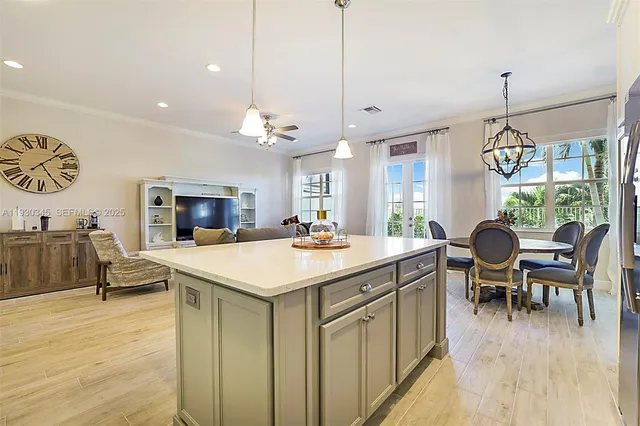 $5,500 | 140 Ocean Breeze Drive, Unit 140, Juno Beach, FL 33408