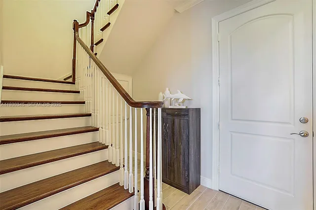 $5,500 | 140 Ocean Breeze Drive, Unit 140, Juno Beach, FL 33408