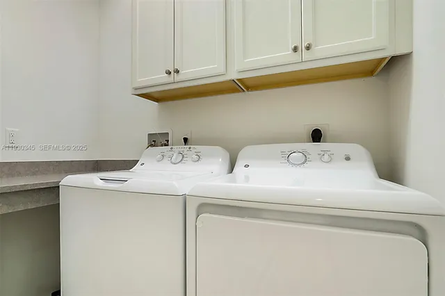 $5,500 | 140 Ocean Breeze Drive, Unit 140, Juno Beach, FL 33408