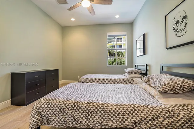 $5,500 | 140 Ocean Breeze Drive, Unit 140, Juno Beach, FL 33408