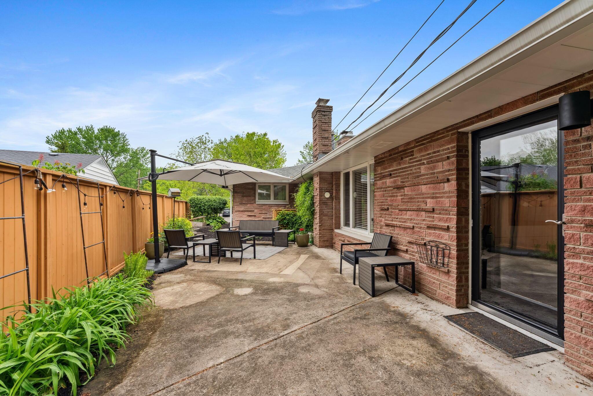 2579 Middlesex Road Upper Arlington, OH 43220 - Photo 64 of 92 Private Back Patio